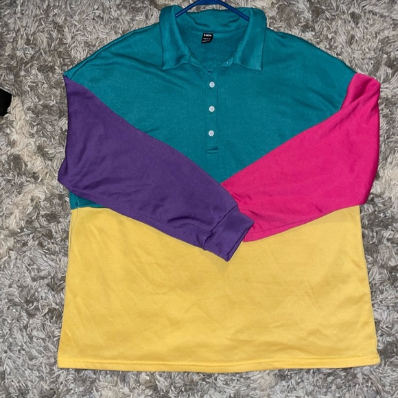 Multi colored woman’s top from shein - Picture 2 of 6